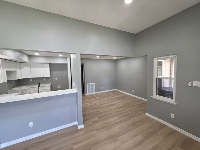 Foto del edificio - 2419 E Timberview Ln