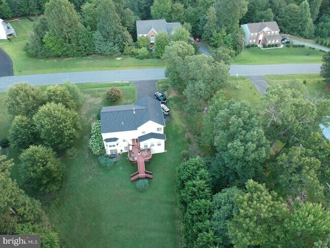 Foto del edificio - 53 Crestwood Ln