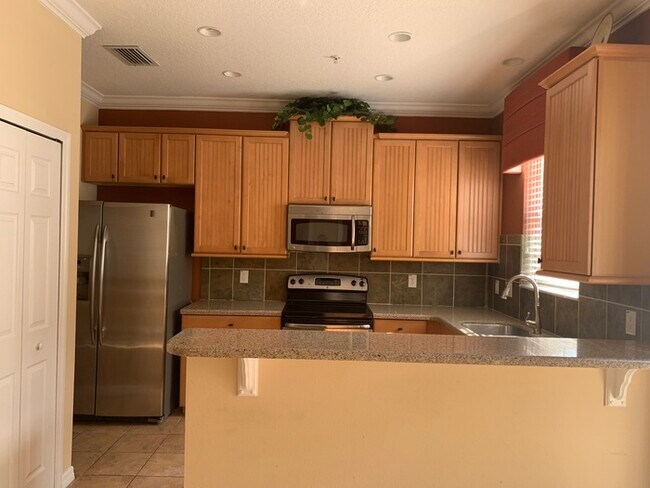 Building Photo - 4896 Fiorazante Ave