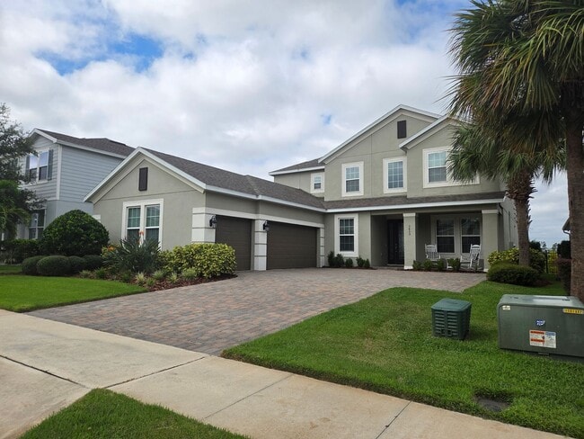 Foto del edificio - Two Story in Gated Lakeview Preserve