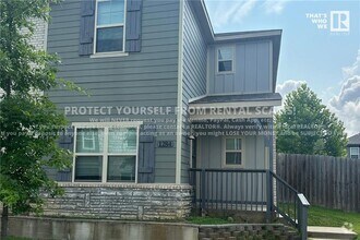 Building Photo - 1284 N Corsica Dr