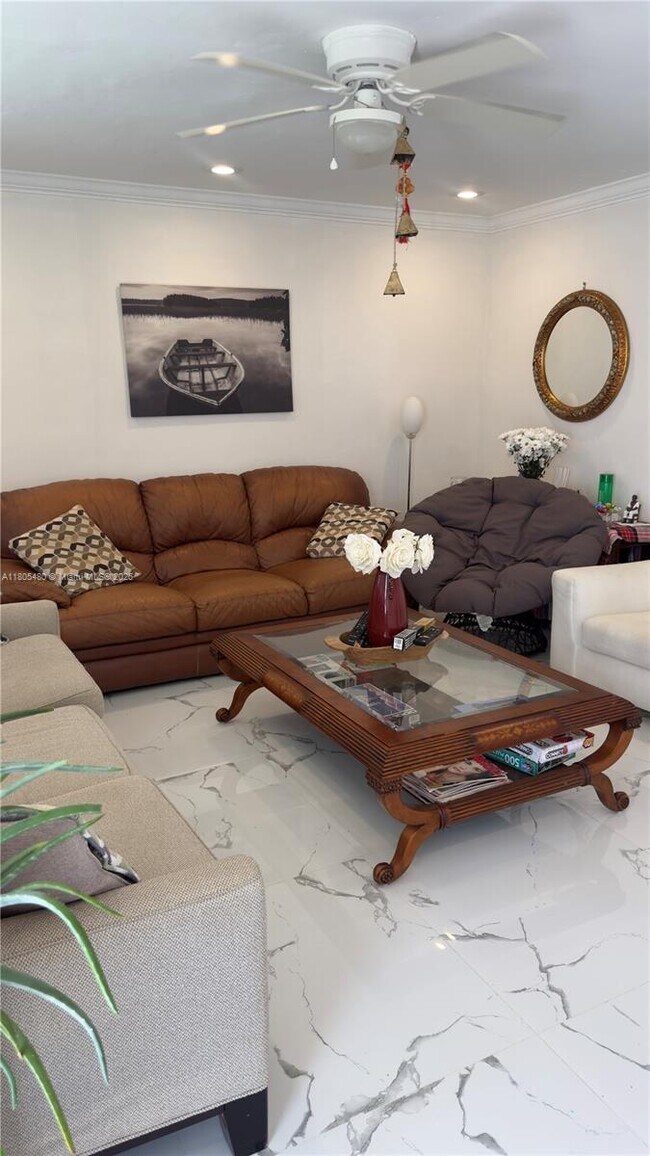 Foto del edificio - 2345 NW 182nd Terrace