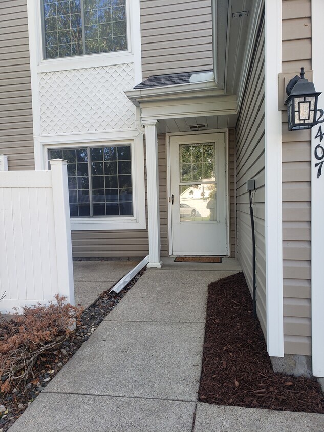 Foto principal - 1821 Southcross Dr W