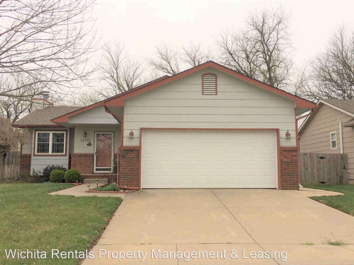 Foto principal - 3 br, 3 bath House - 11701 W Westport St.
