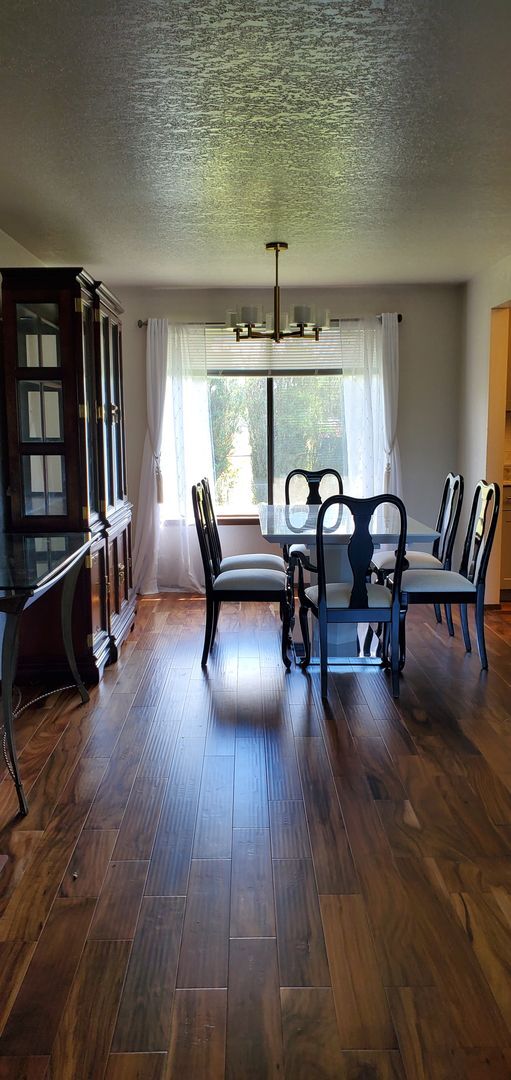 Building Photo - 3bd, 1.75 Split Level with Gonyea Park off...