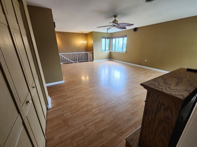 Foto del edificio - 184 Ridgeview St