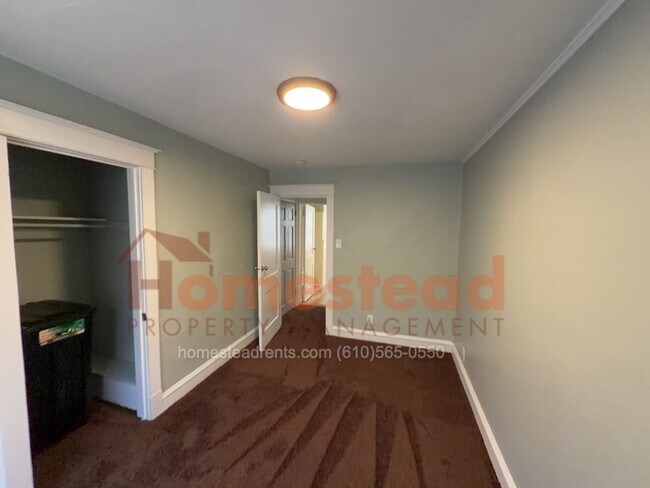 Foto del edificio - 207 Long Ln