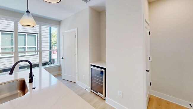 Foto del edificio - 409 Devender Ln