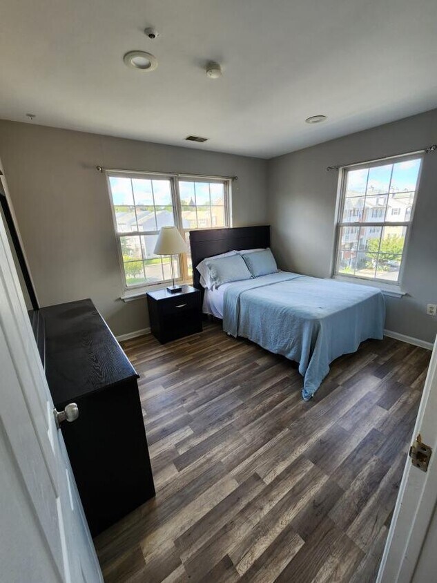 Foto principal - 0 bedroom in Newark NJ 07103