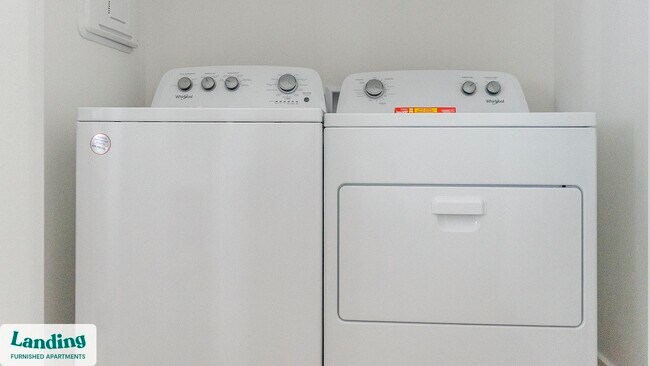 Foto del edificio - 650 N Main St