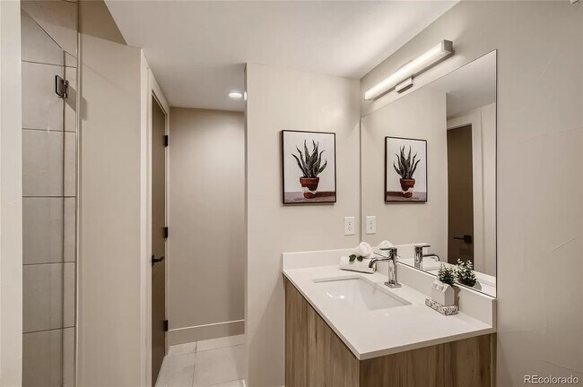 Foto del edificio - 2309 S High St