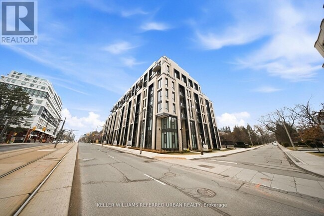 Building Photo - 2 Forest Hill Rd