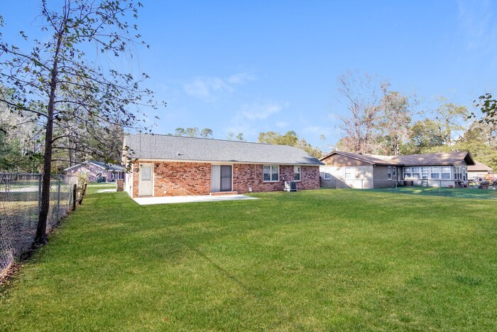 Building Photo - 404 Bluebell Ave