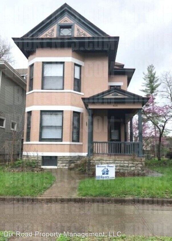 Primary Photo - 3 br, 2.5 bath House - 825 Dayton Street,