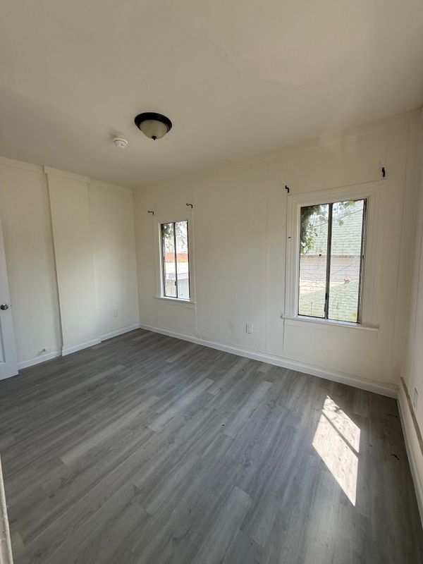 Foto del edificio - 116 S Mathews St