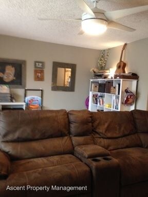 Foto del edificio - 3 br, 2.5 bath House - 920 E Avenue