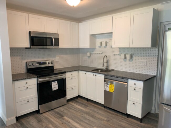 Foto del edificio - 306 Kilmer Ave
