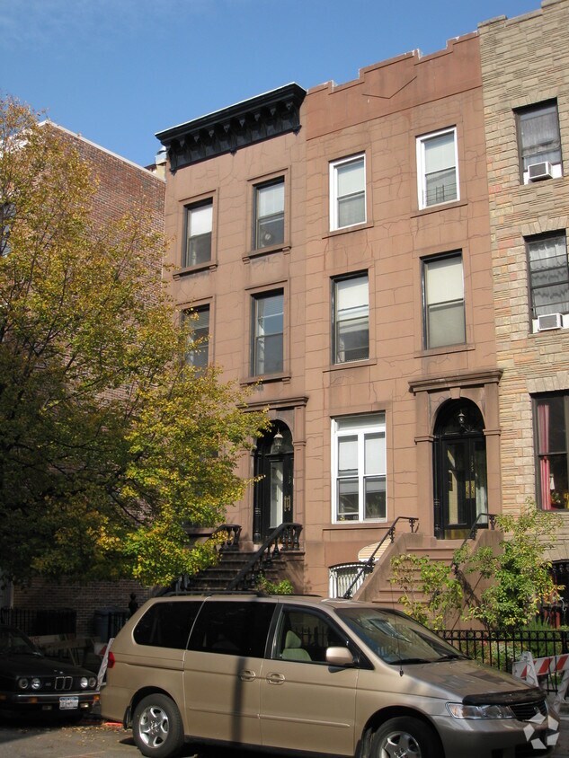 Primary Photo - 153 Carroll St