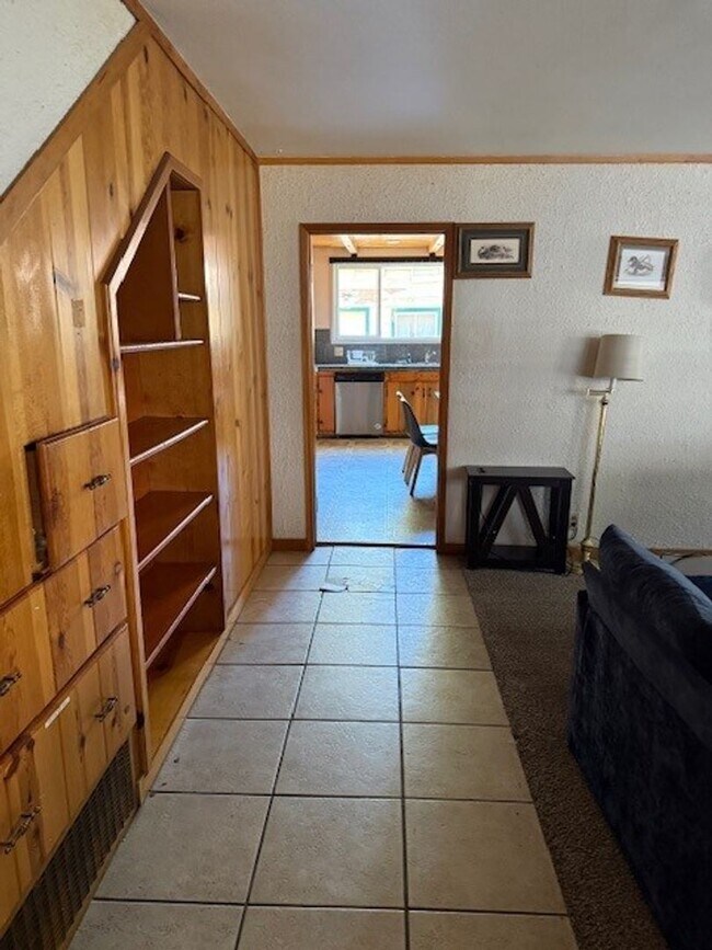 Building Photo - Furnished Seasonal or Long term  for 8 ppl. near heavenly Avail. 09/17/26!