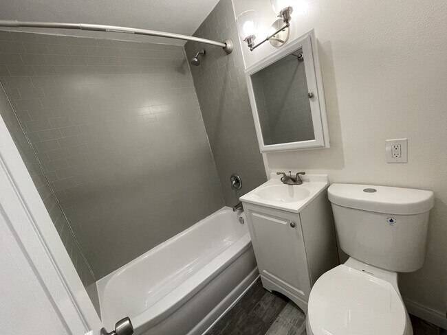 Bathroom - 324 E Leatrice Ln