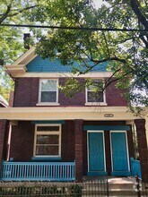 Building Photo - 217 Emming St