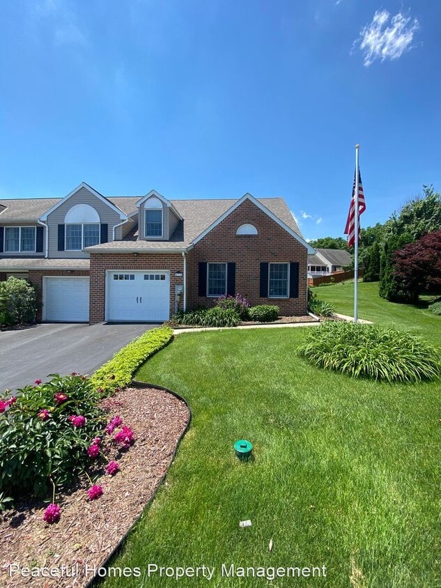 3 br, 2.5 bath House 472 Hillside Dr House Rental in Mountville, PA