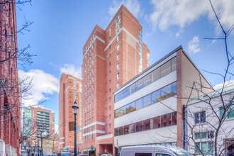 Building Photo - 95-895 Lombard St