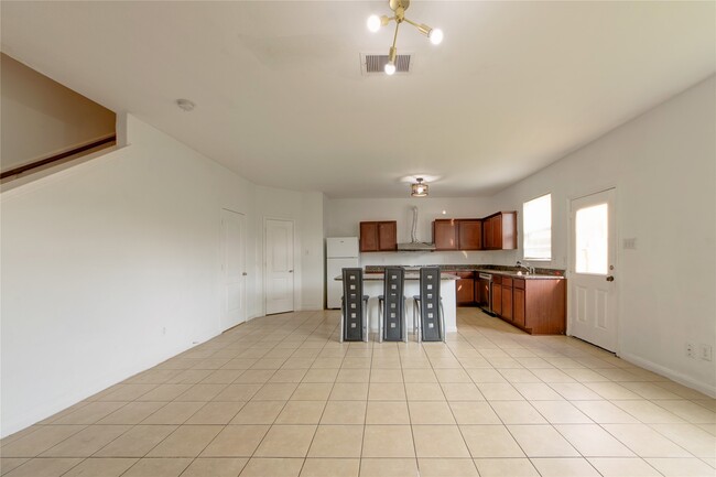 Building Photo - 11017 Panther Ct