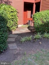 Building Photo - 2822 Lee Oaks Pl