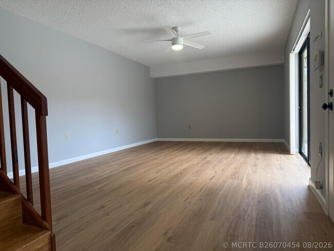 Building Photo - 1603 16th Way