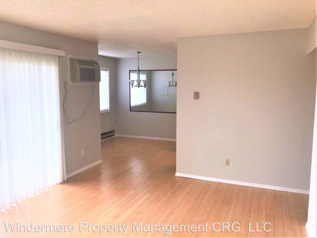 Foto del edificio - 1622 E 9th St