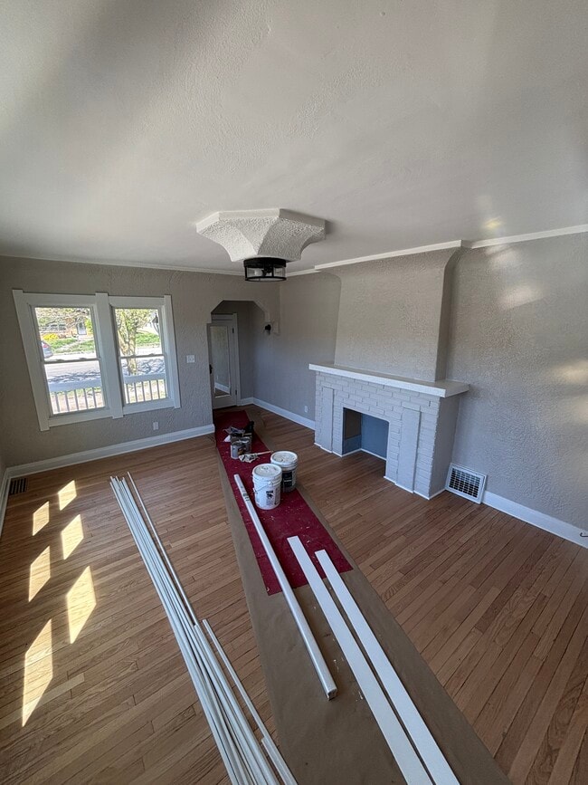 Livingroom - 6433 39th Ave
