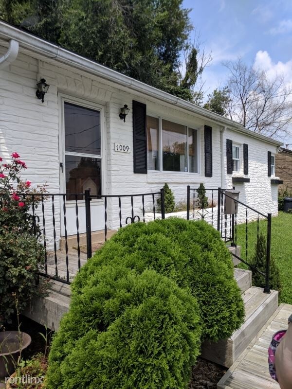 Foto principal - 3 br, 1 bath House - 1009 Smithfield St