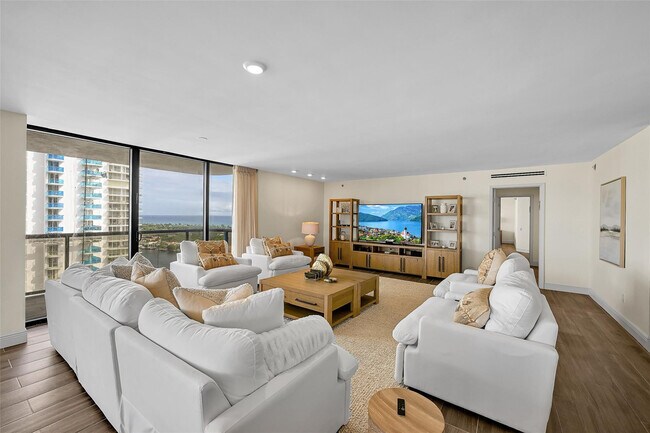 Foto del edificio - 19667 Turnberry Way