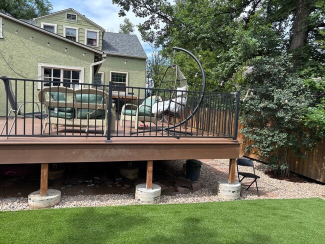 Building Photo - 2002 Baseline Rd