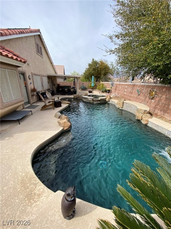 Foto del edificio - 6528 N Ruddock Dr