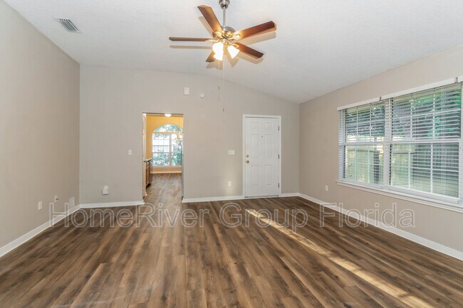 Building Photo - 6401 Sarahs View Ct