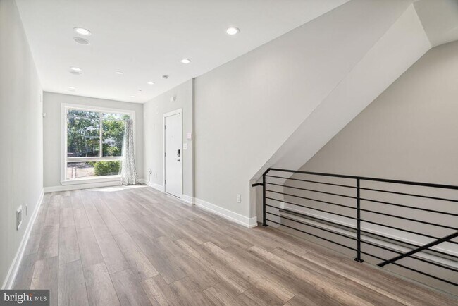 Foto del edificio - 2429 N 3rd St