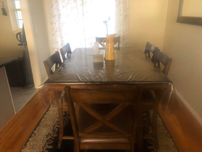 Foto del edificio - 137 Hessian Hills Cir