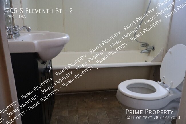 Foto del edificio - 205 S Eleventh St-2