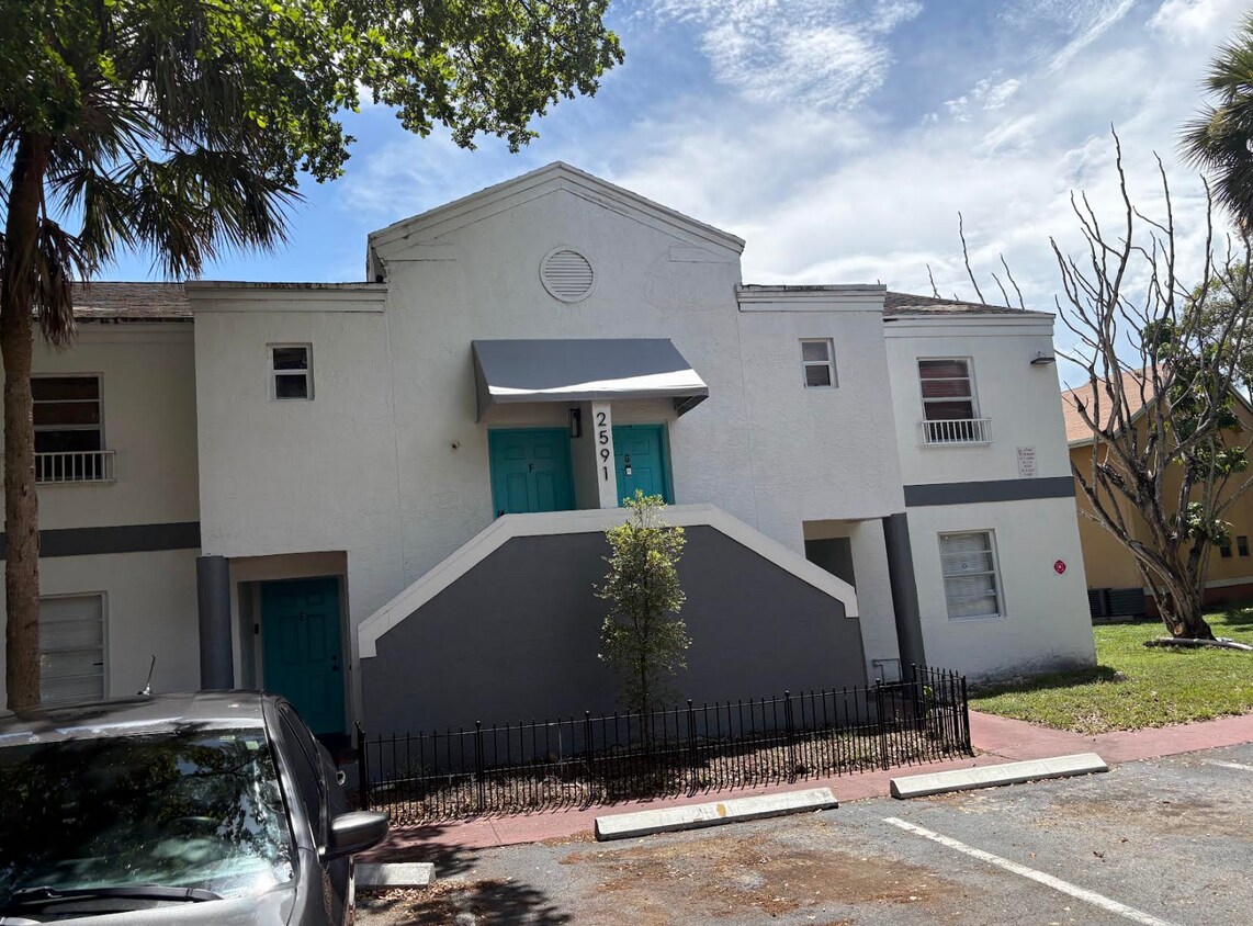 Photo - 2591 NW 56th Ave (Lauderhill, FL)