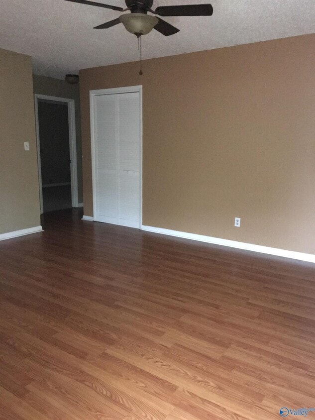 Foto del edificio - 11822 E Gateway Dr SE