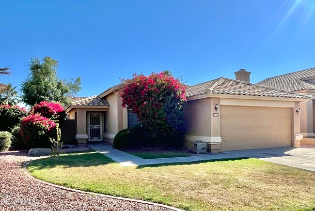 Foto del edificio - 7439 W Crest Ln