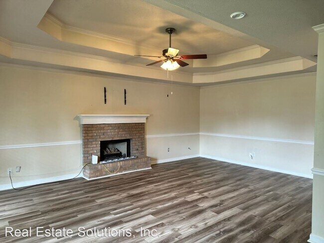 Building Photo - 2 br, 2 bath House - 1940 Christine Dr.