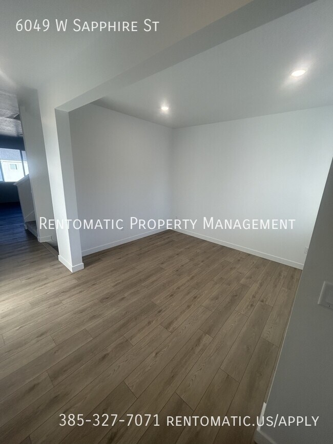 Foto del edificio - 6049 W Sapphire St