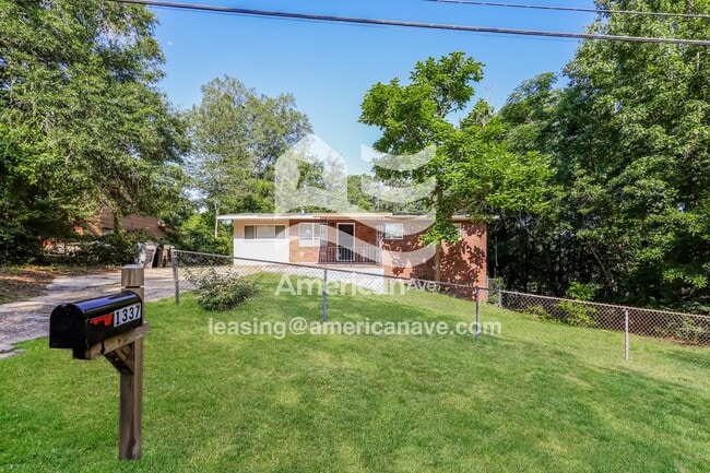 Building Photo - 1337 Sturkie Ave