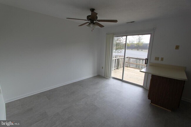 Foto del edificio - 160 Stadium Cir