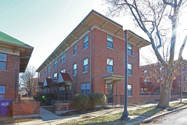 Building Photo - Carr Square Apartments