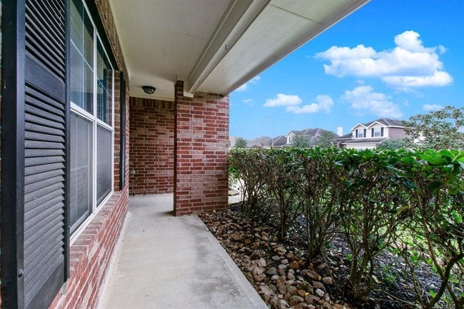 Building Photo - 21711 Debray Dr