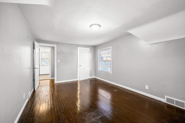 Building Photo - 15121 Ashton Rd